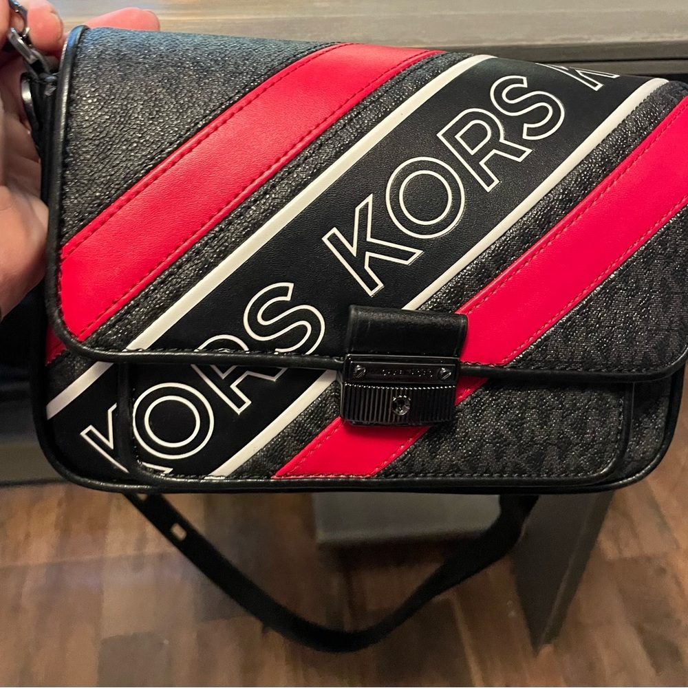 Michael kors crossbody used once